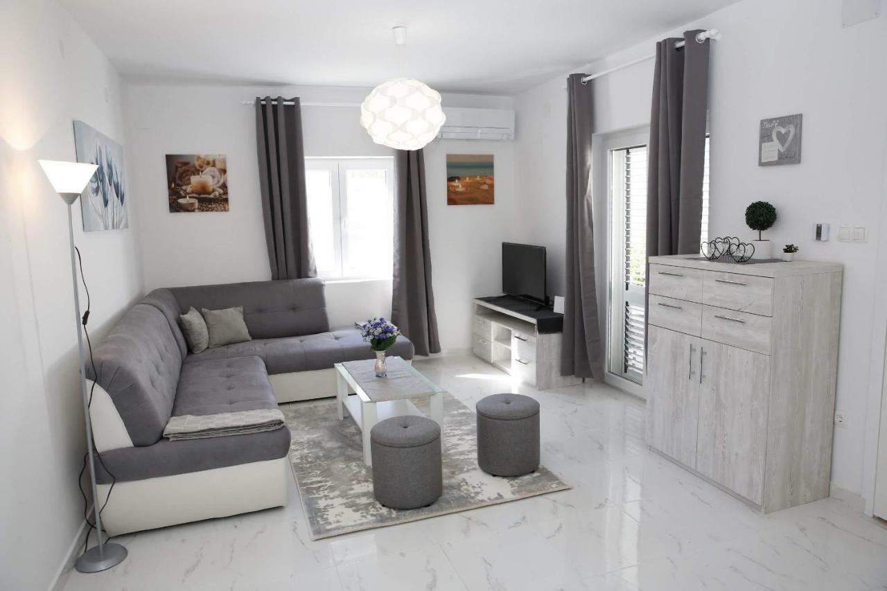 House Vidamo - Vacation Home With Swimming Pool Mala Cista Esterno foto